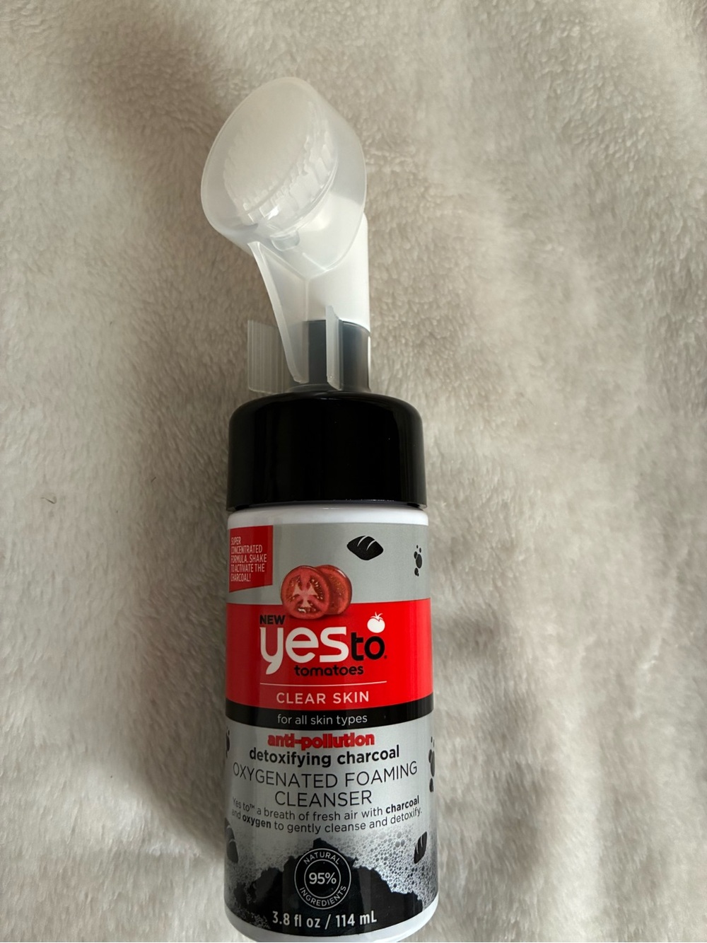 Yes To Tomatoes Charcoal Oxygenated Foaming Cleanser - Red & Black 3.8oz